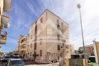 zoom immagine (Appartamento 60 mq, soggiorno, 2 camere, zona Porto Torres)