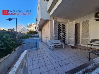 zoom immagine (Appartamento 140 mq, soggiorno, 2 camere, zona San Lazzaro)