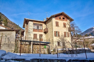 zoom immagine (Casa singola 265 mq, più di 3 camere, zona Pelugo)
