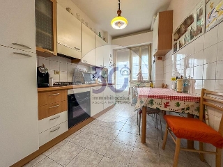 zoom immagine (Appartamento 80 mq, soggiorno, 2 camere, zona Zona Giotto)